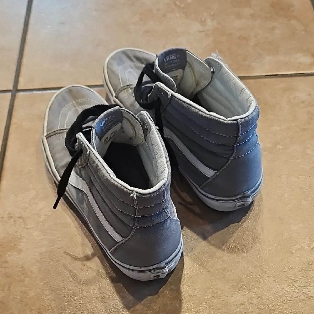 High-Top Canvas Skate Sneakers - Gray/Black